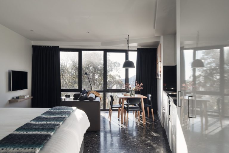 Huski Apartments - Bedroom